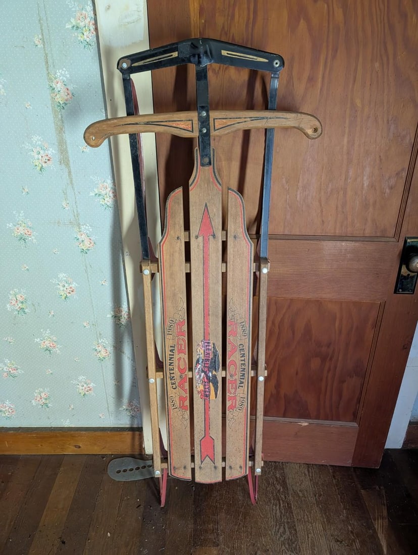 (4) Vintage Runner Sleds - 9