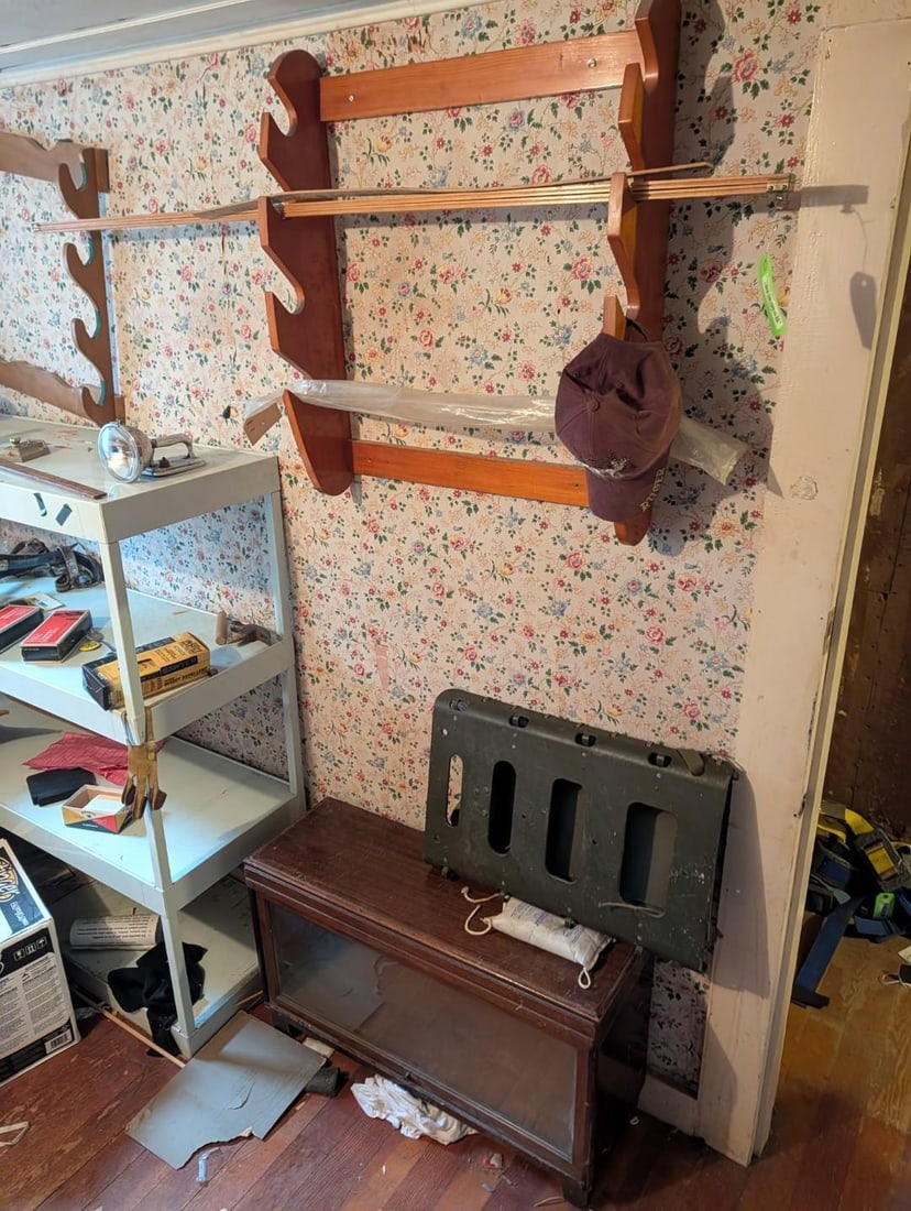 Remaining Contents of Room - 2