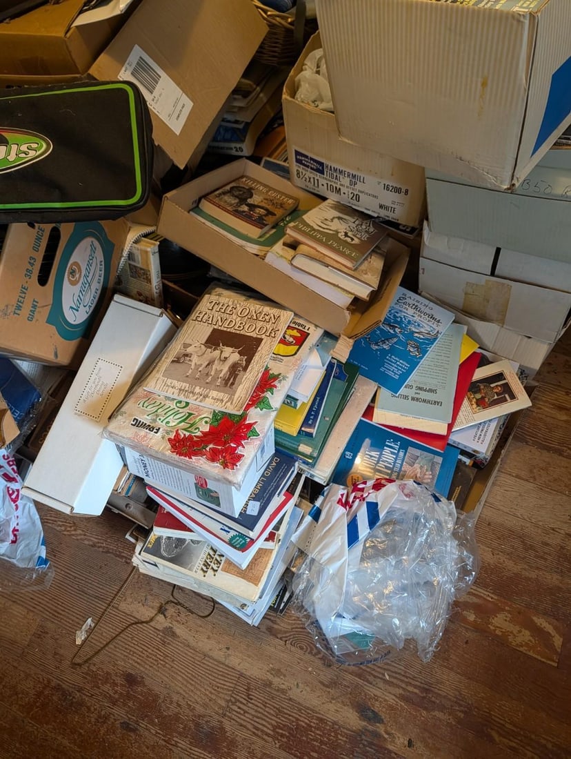 Remaining Contents of Room - 10