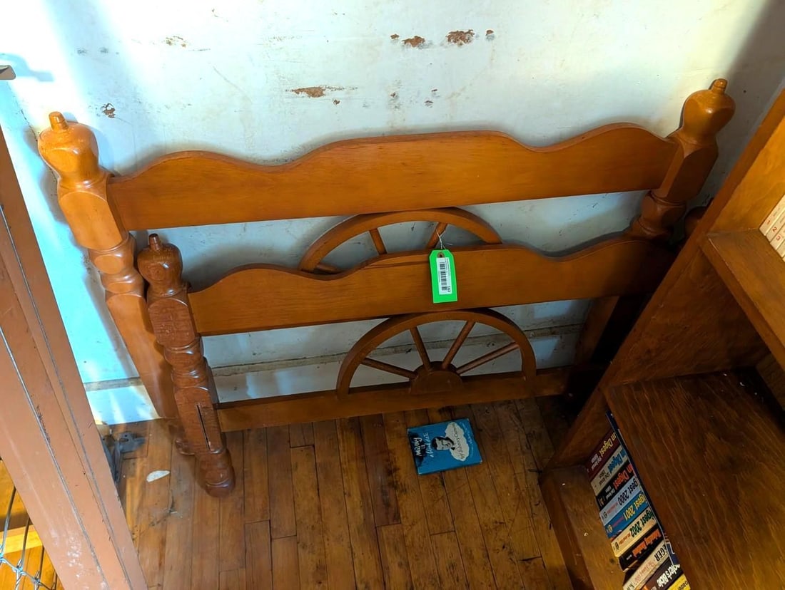 Wagon Wheel Style Twin Bed Frame (1 of 3)