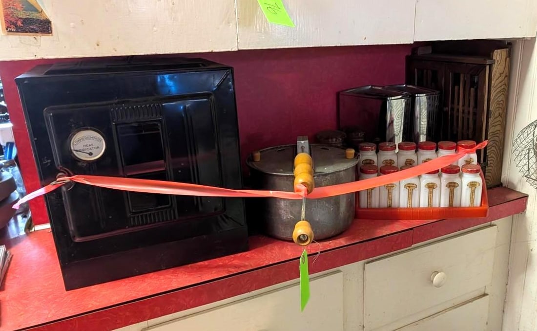 Antique Kitchenware (1 of 5)