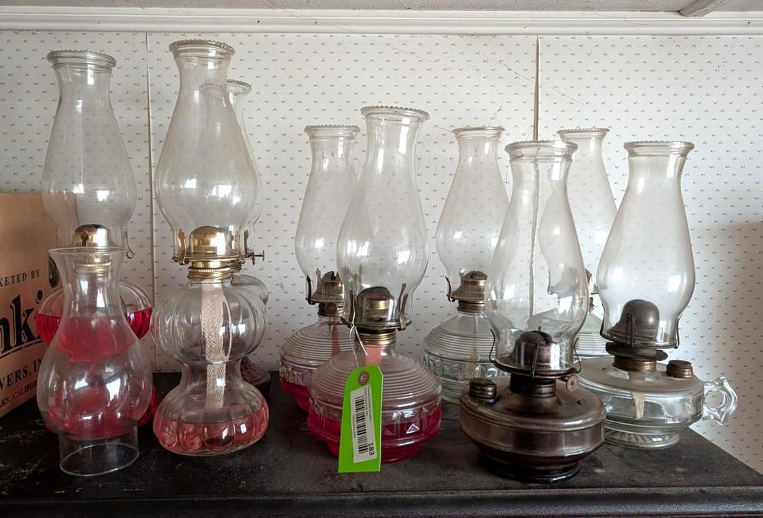 (9+) Kerosene/Oil Table Lamps (1 of 5)