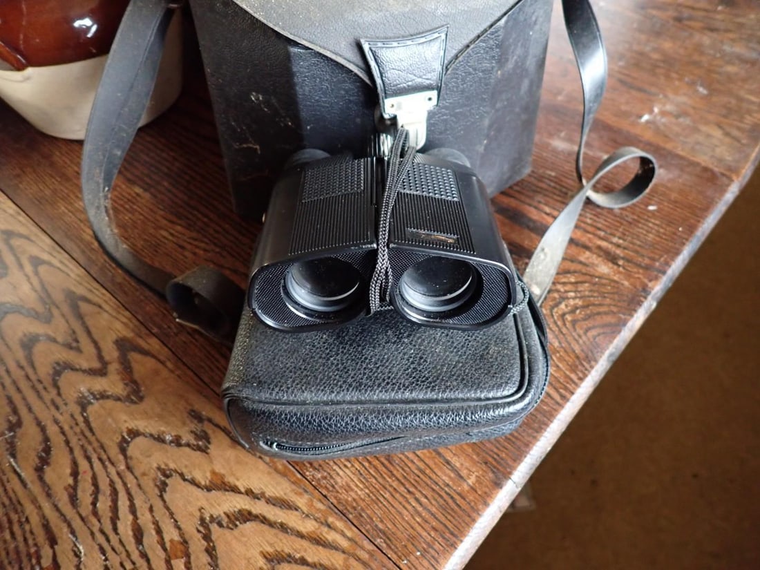 Ricoh KR 30A 35mm Camera & Polaroid Land Camera - 9