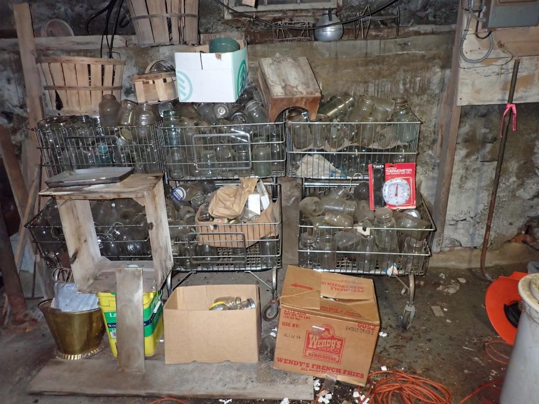 (200+) Asst. Ball Mason Jars: most bail top; in basement 