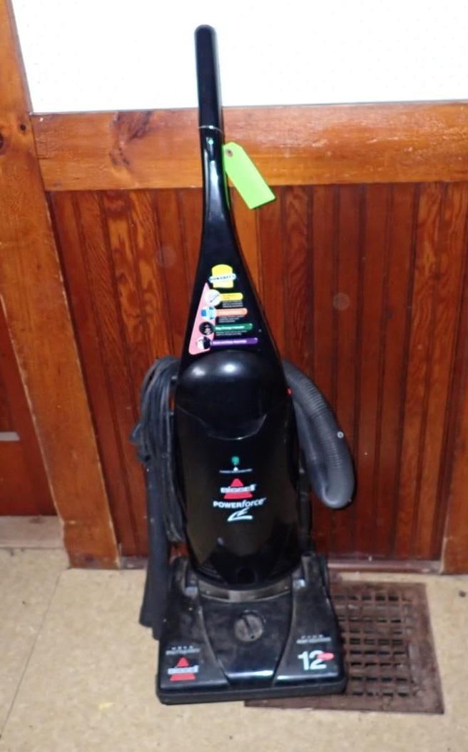 Bissell Powerforce Vacuum Cleaner - 3