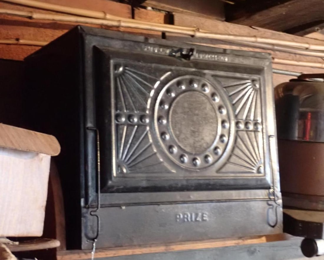 Antique Prize Tin Warming Box (1 of 4)