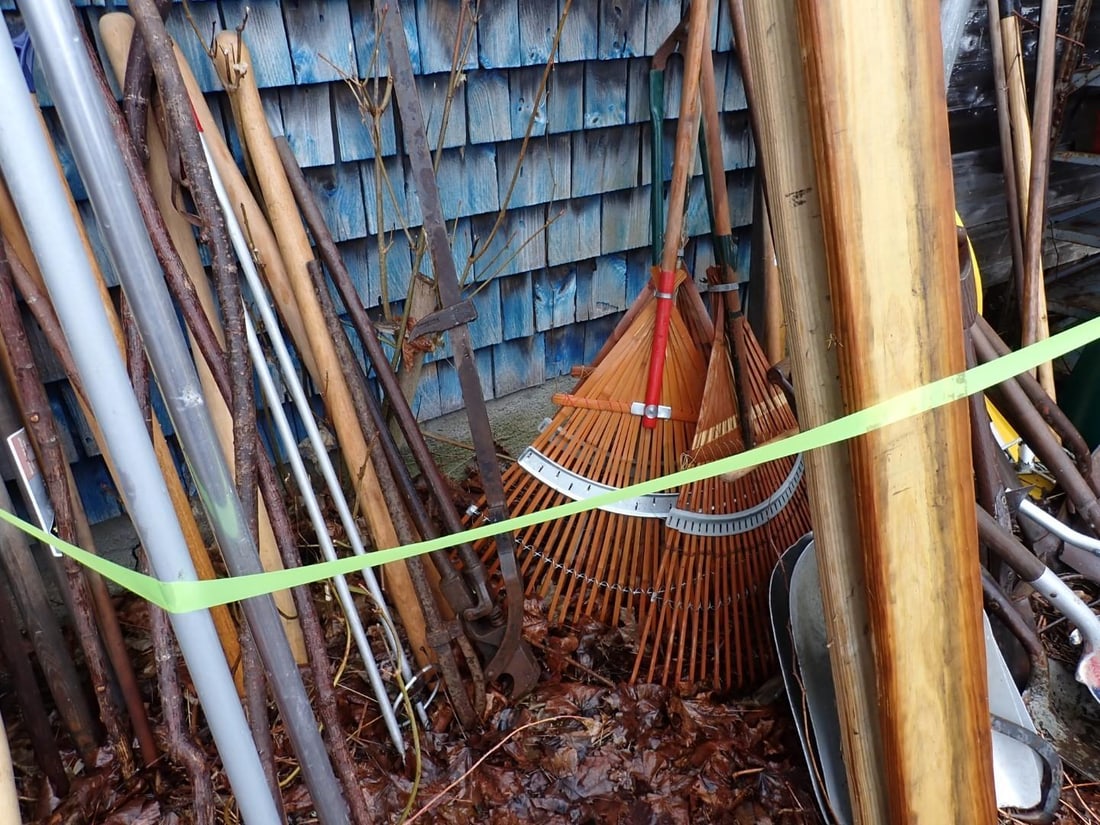 Stick Tools & Replacement Handles - 10