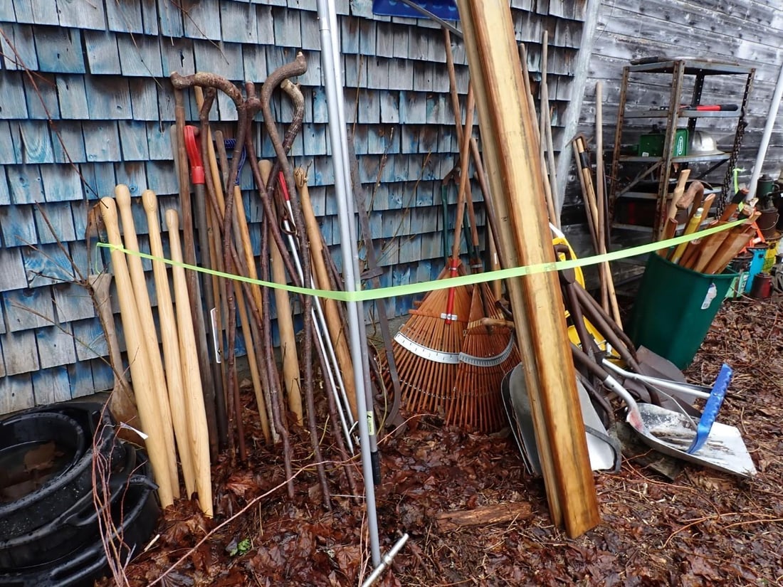 Stick Tools & Replacement Handles - 8