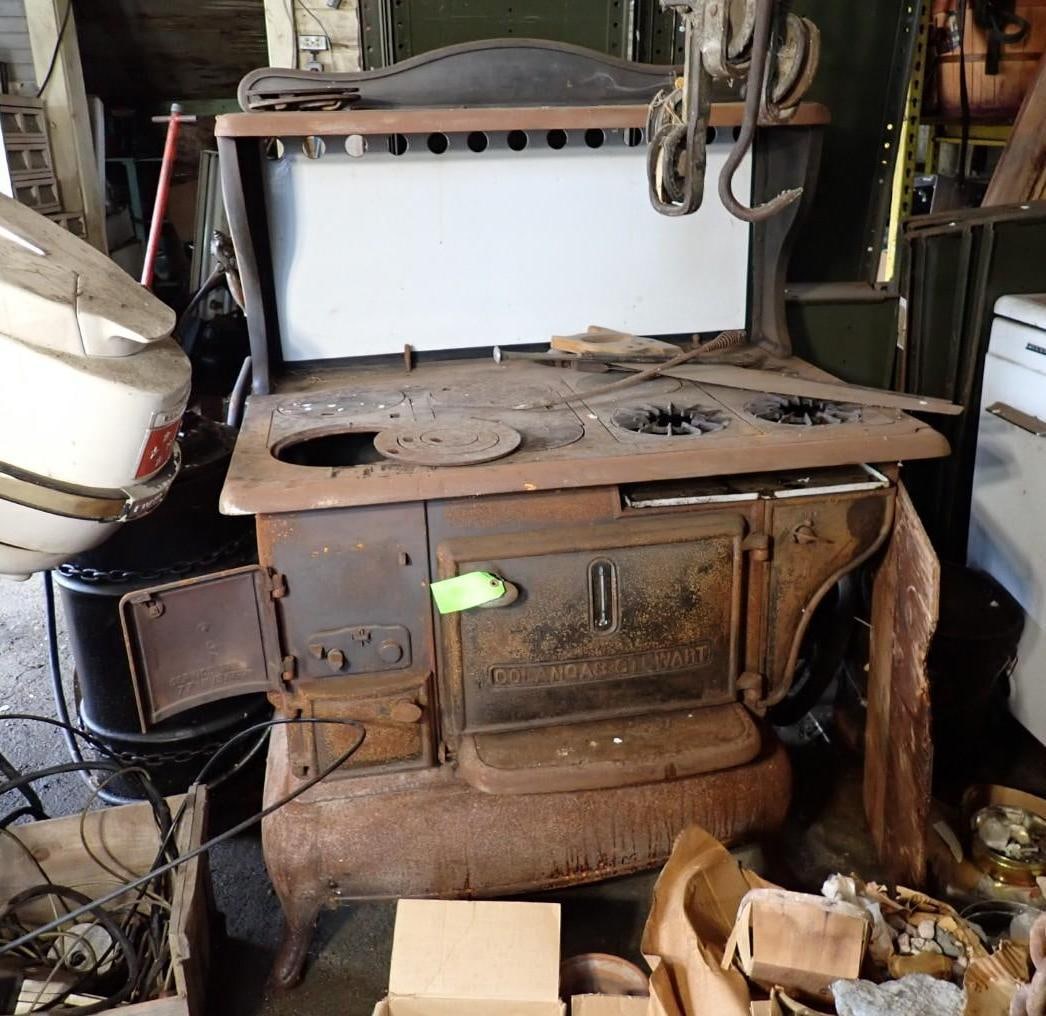 Colangas Stewart Cast Iron Cook Stove: 41" x 32" x 55" 