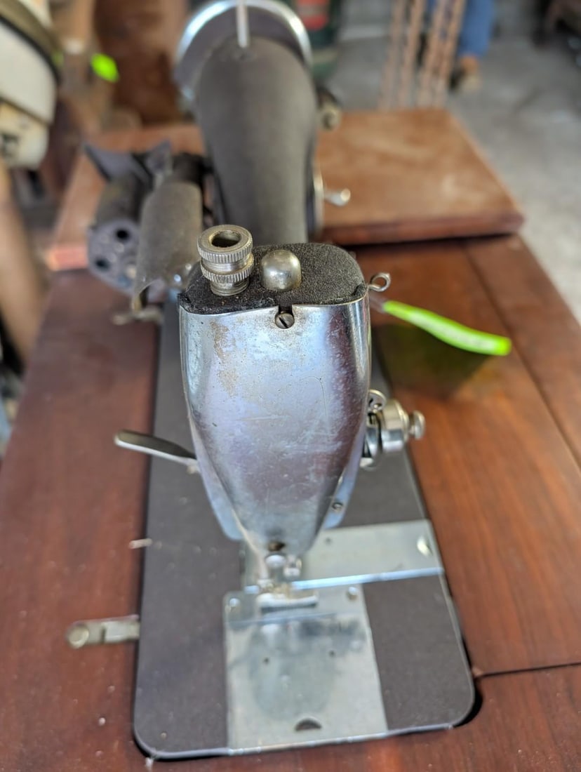 Sew-Gem Rotary Sewing Machine in Cabinet - 5