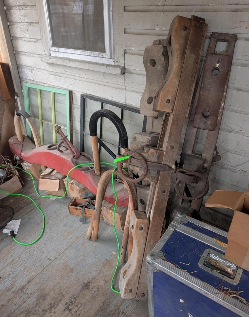 (4) Ox Yokes: largest is 64", Location: Porch