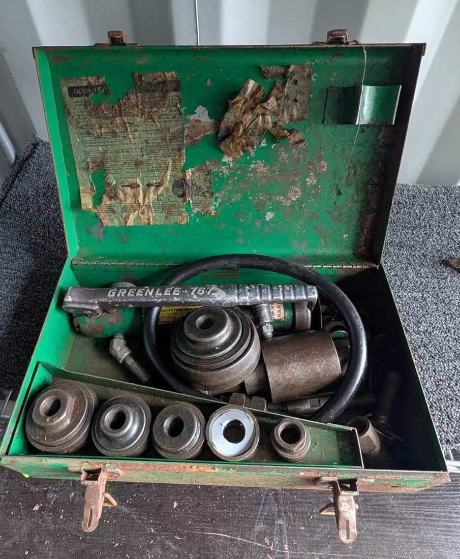 Greenlee No. 7646 Knockout Punch Driver (1 of 5)