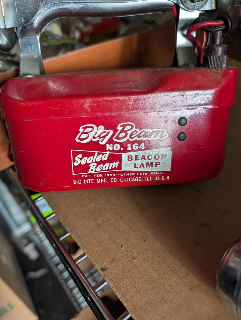 (3) Antique Lights - 9