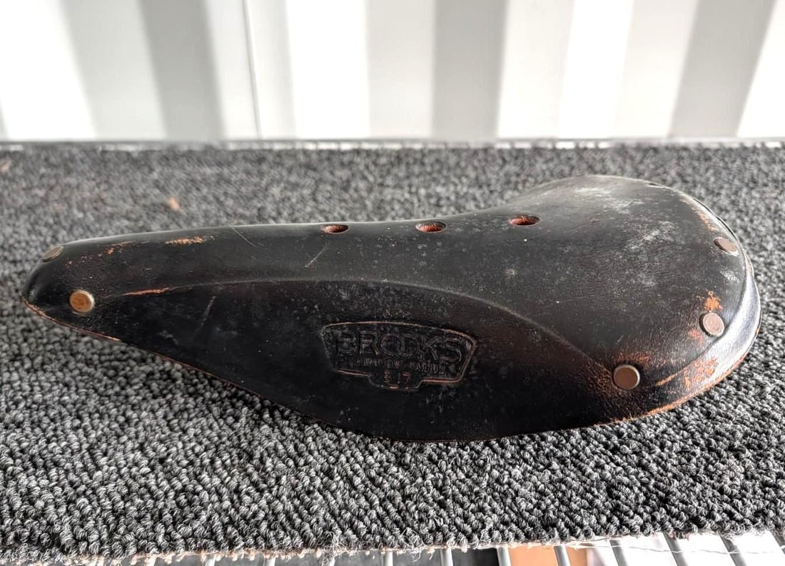 Brook B17 Leather Bike Saddle (1 of 6)