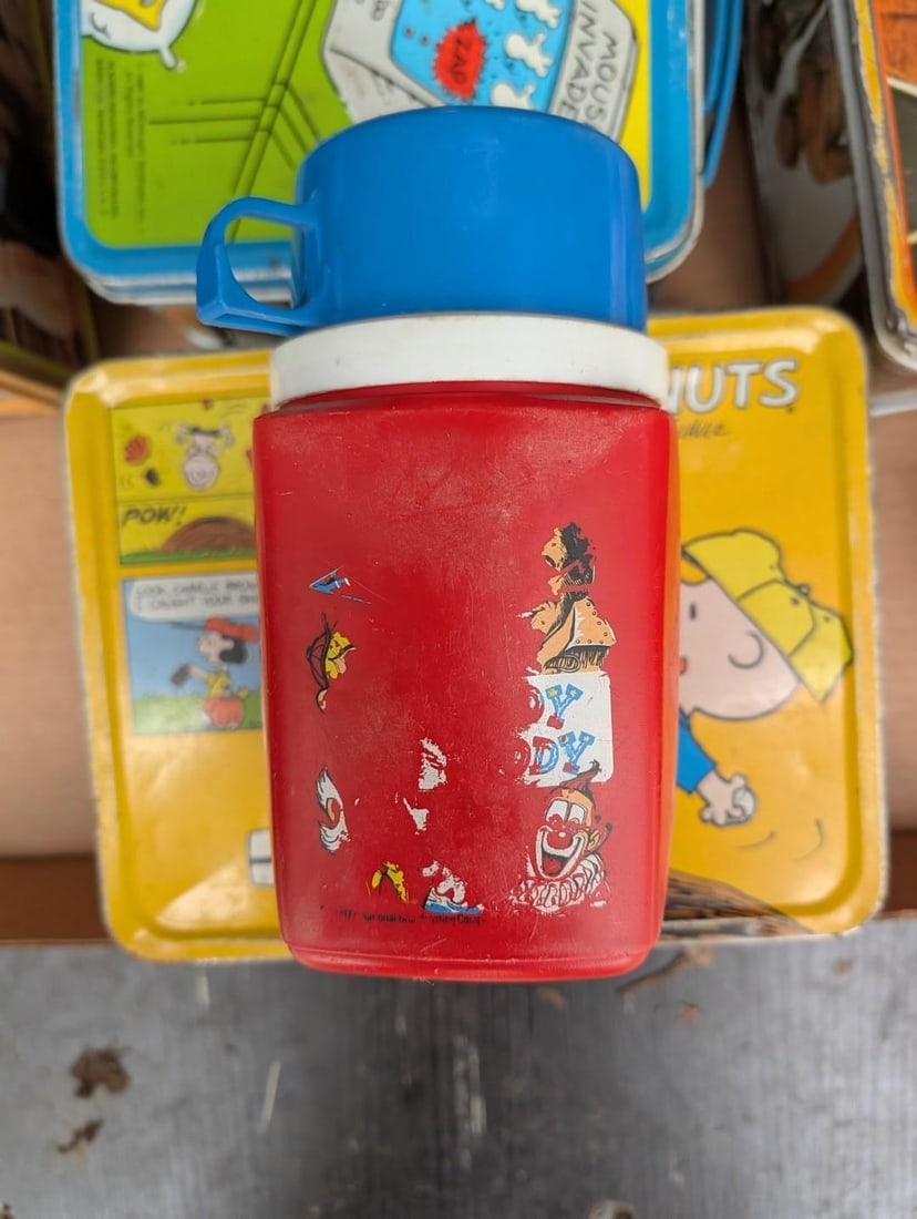 (4) Vintage Tin Lunch Boxes & (3) Poly Cups - 11