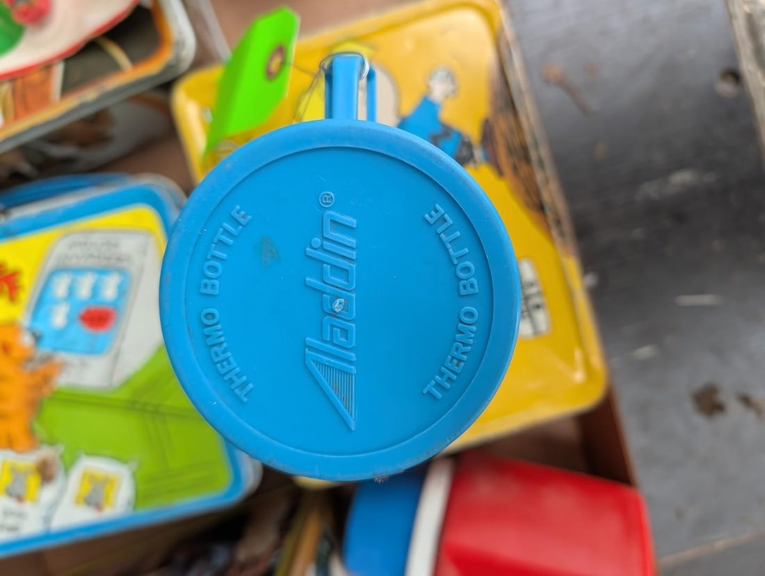 (4) Vintage Tin Lunch Boxes & (3) Poly Cups - 12