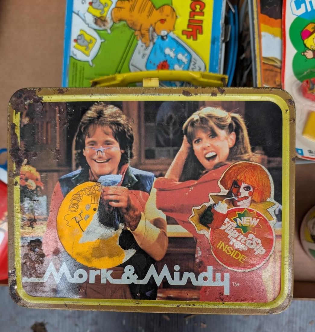 (4) Vintage Tin Lunch Boxes & (3) Poly Cups - 13