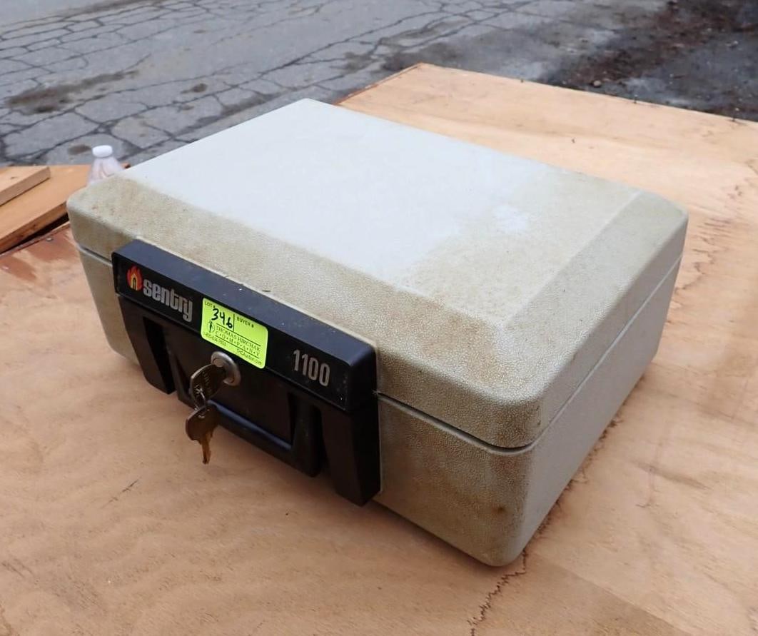 Sentry 1100 Safe - 3