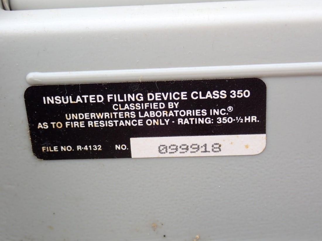 Sentry 1100 Safe - 6