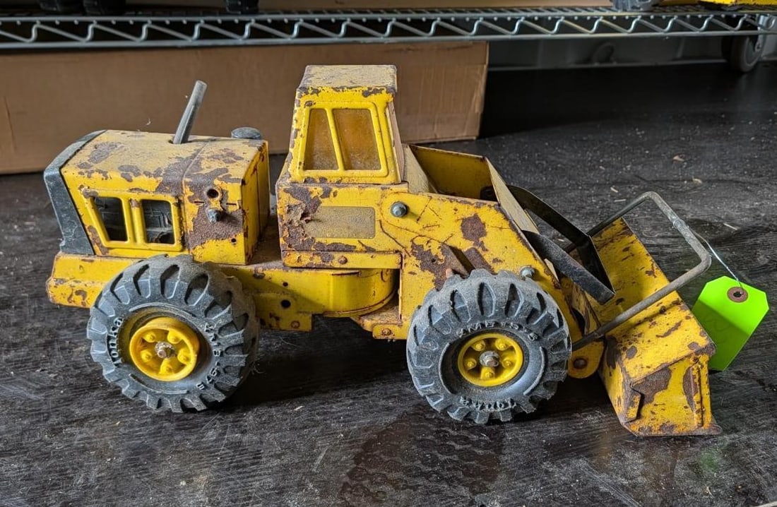 Mighty Tonka Loader (1 of 6)