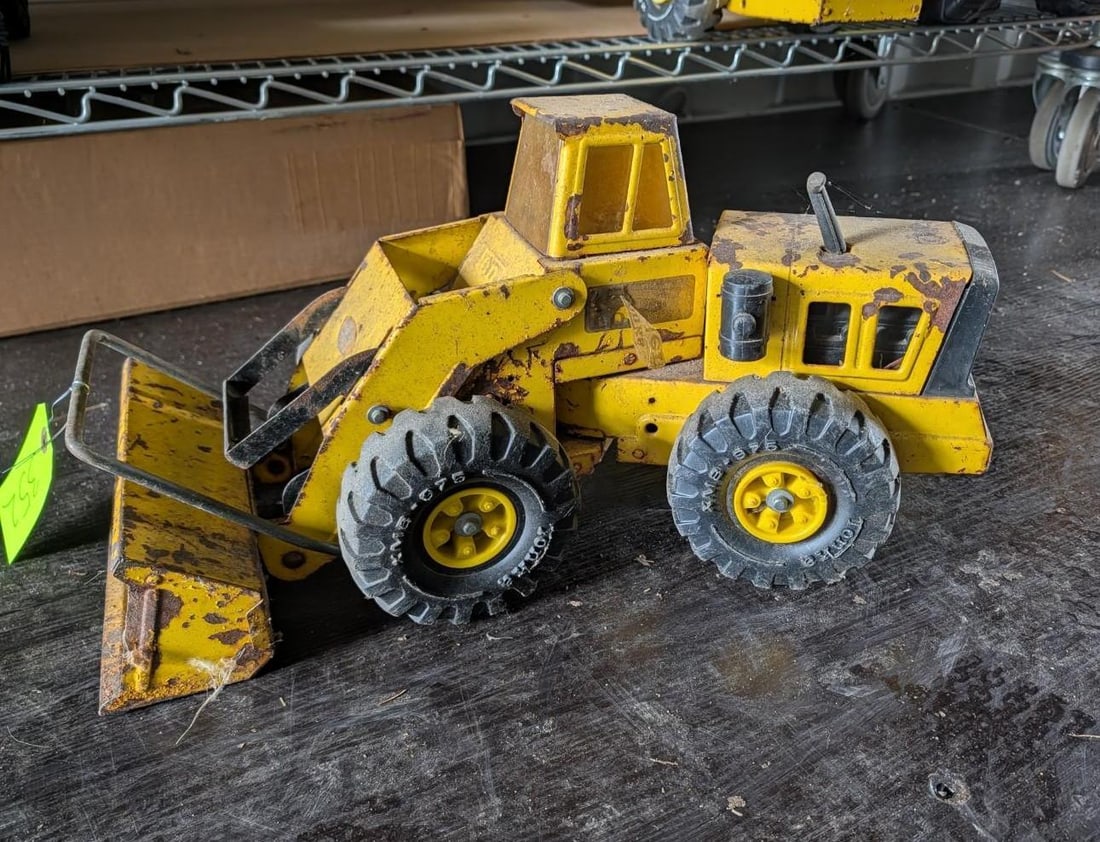 Mighty Tonka Loader - 2