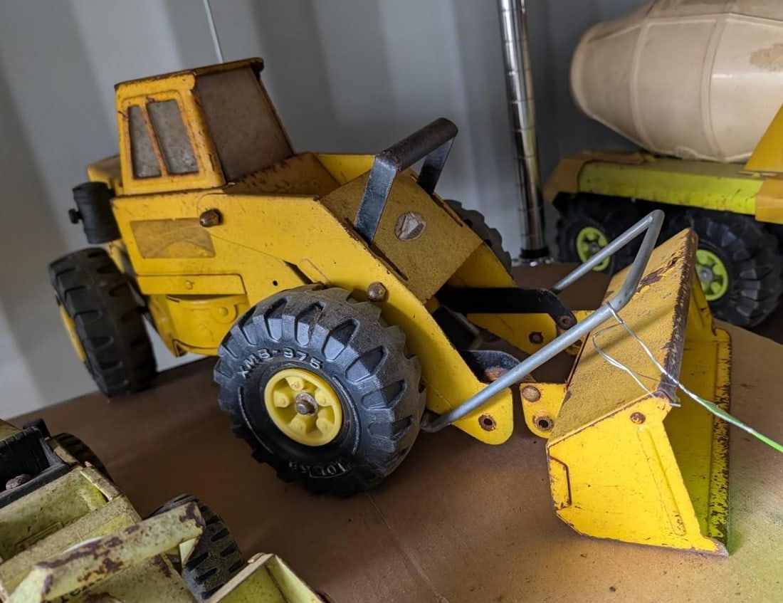 (2) Mighty Tonka Loaders - 3