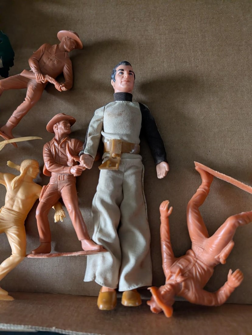 Asst. Mini Figures - 2