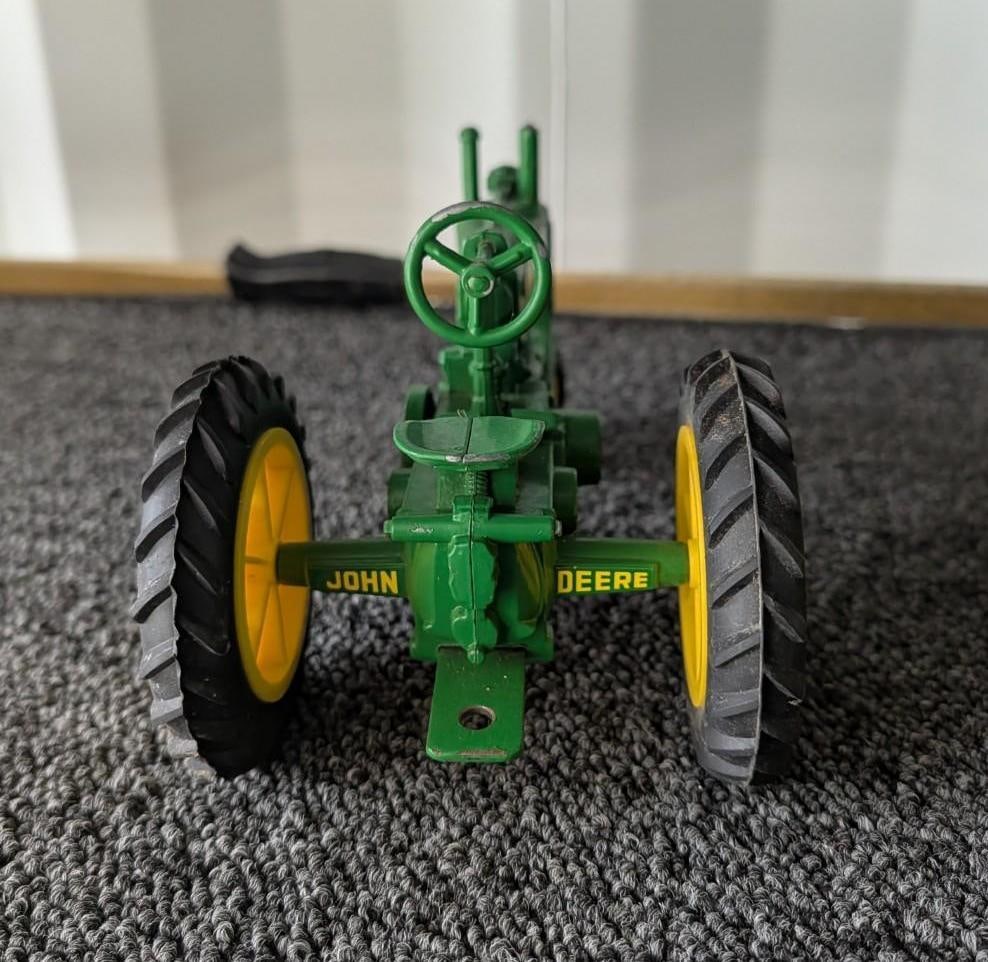 (3) Model John Deere Tractors - 16