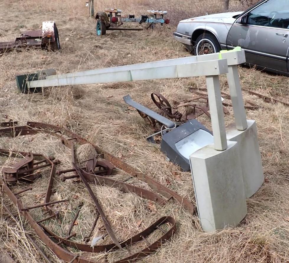 (2) Aluminum 10 Lamp Posts - 3