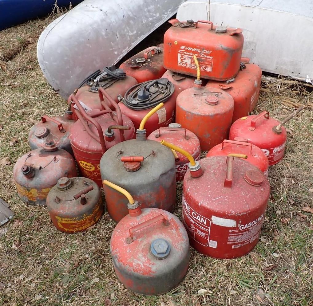 (18+/-) Metal Fuel Cans (1 of 5)