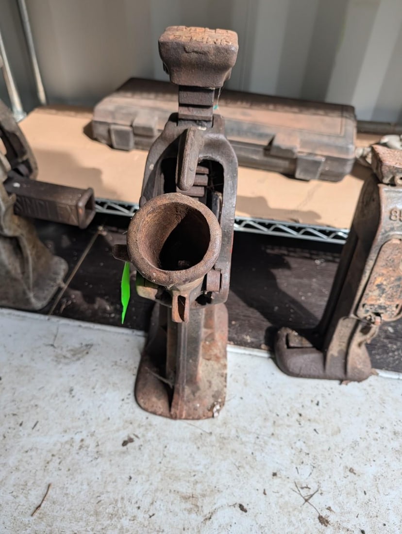 Simplex 85A Carriage Jack - 3