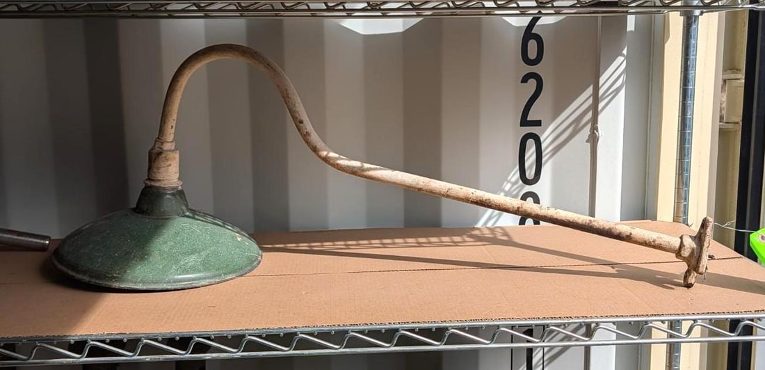 Antique Light Fixture: Antique Light Fixture