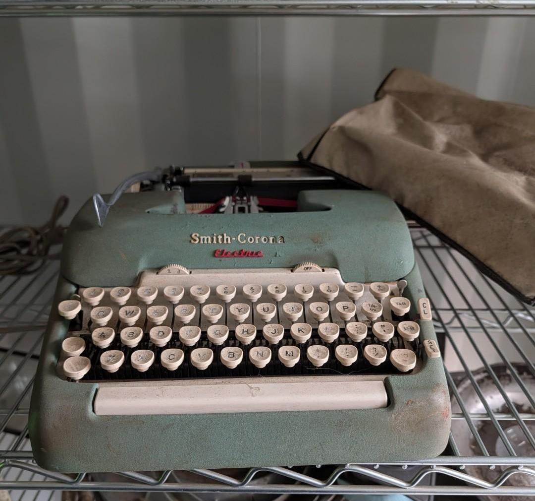 Smith-Corona Electric Typewriter (1 of 4)
