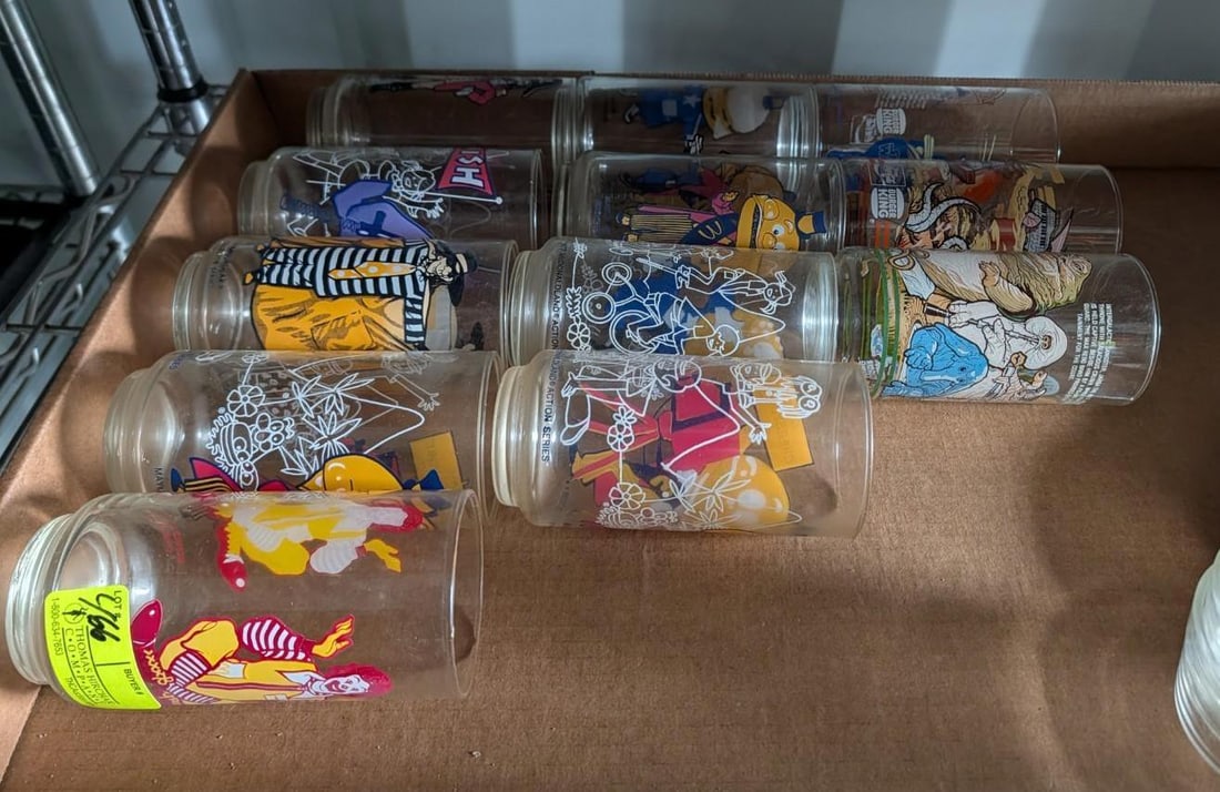 (12) Vintage Ronald McDonald (1 of 8)