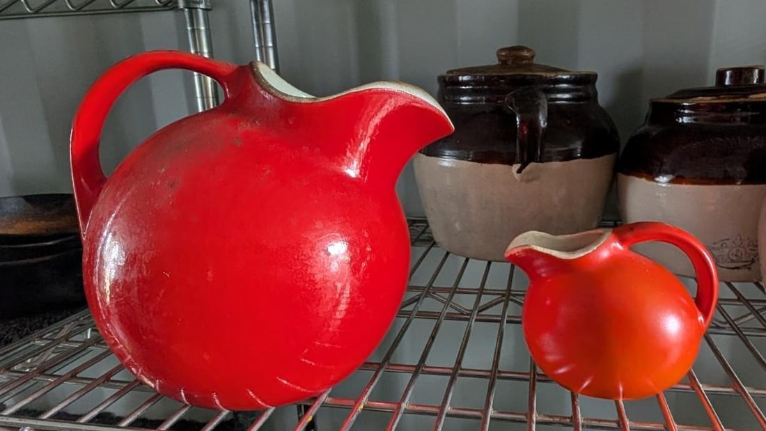 (2) Earthenware Pitchers: tallest is 7" 