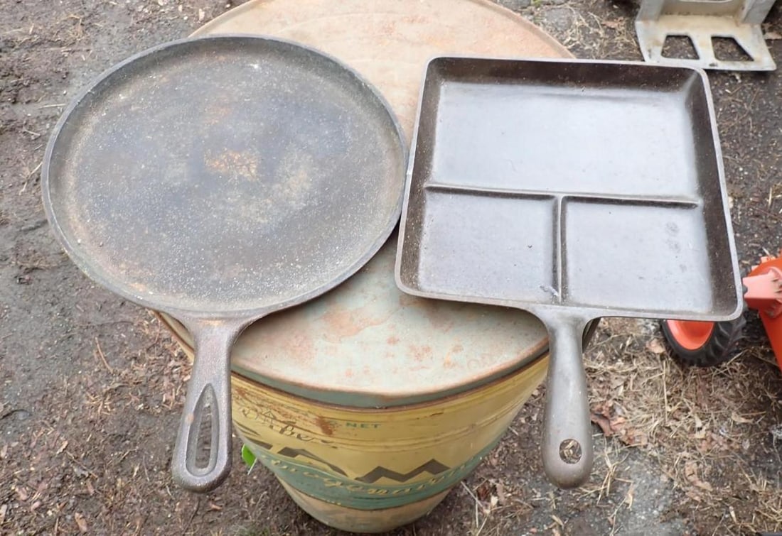 (4) Pcs Cast Iron - 2