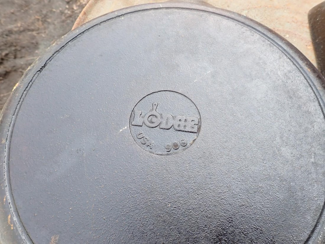 (4) Pcs Cast Iron - 7