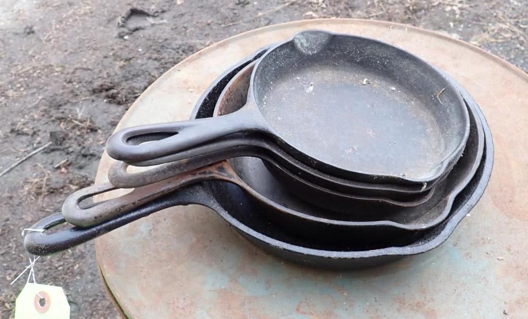 (5) Cast Iron Skillets: Wagner 9"; Griswold #5; (3) 6" 