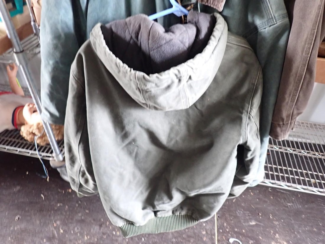 (3) Carhartt Work Jackets - 5