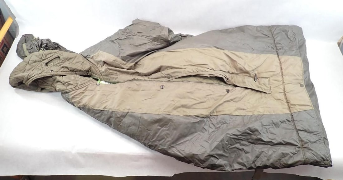 Vintage German Army Wearable Sleeping Bag Suit: Vintage German Army Wearable Sleeping Bag Suit