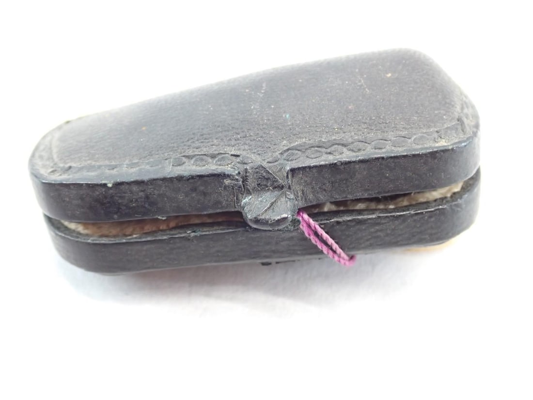 Triangle "The Genuine Bakelite" Leather Covered Pipe Tip Case - 7