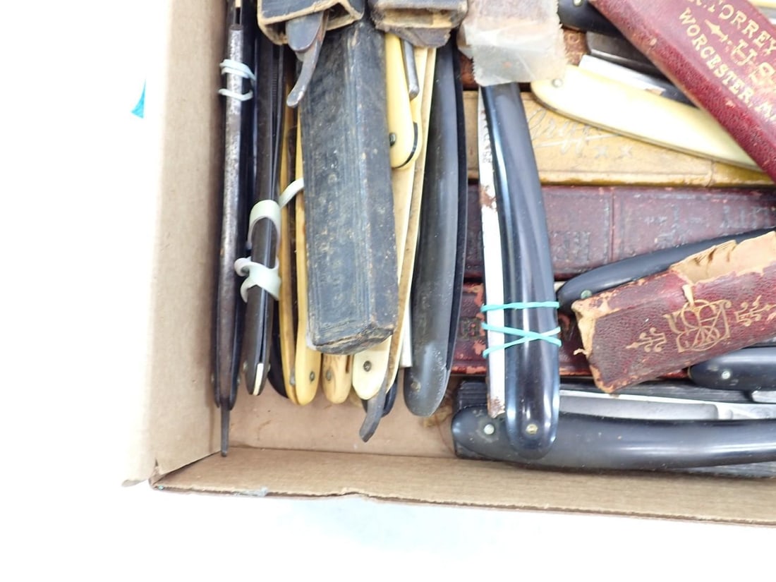 (27+/-) Antique Straight Razors - 7