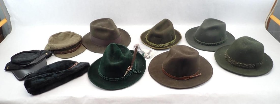 (9) Trekking Hats & Lederhosen Pins - 2