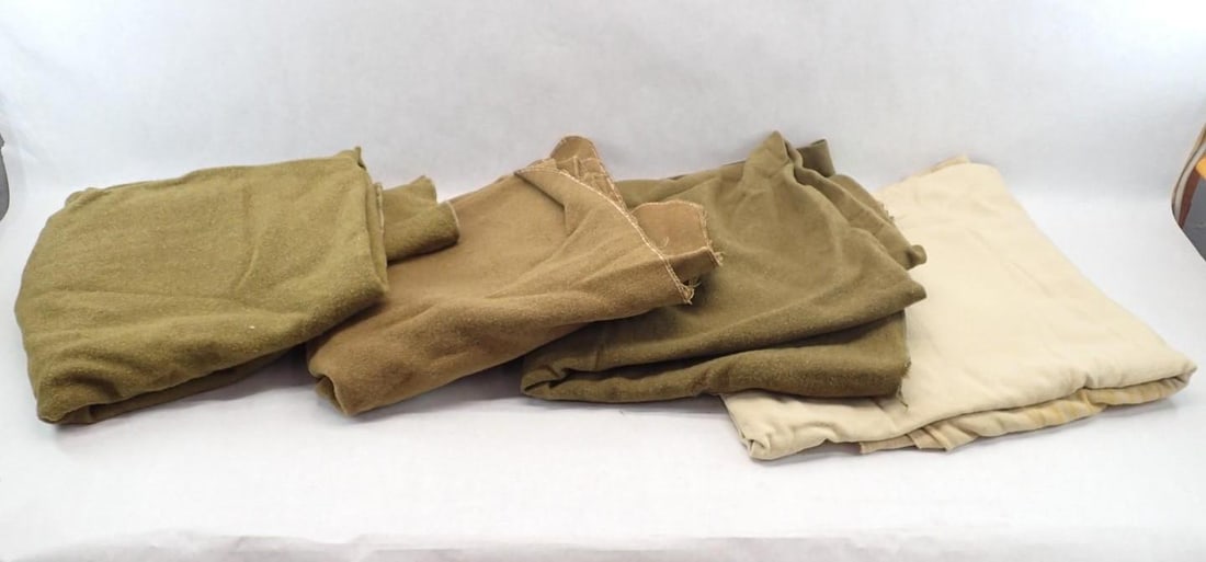 (4) Vintage Wool Blankets: Shows normal signs of wear