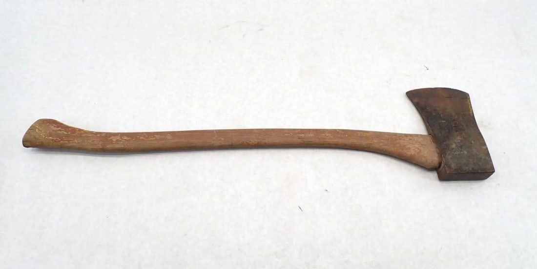 (4) Axes - 19
