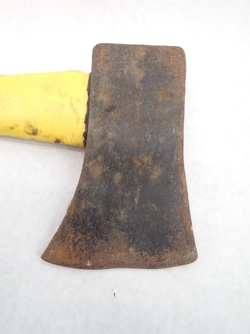 (4) Axes - 9