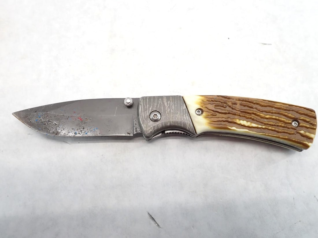 (12+/-) Folding Knives - 14