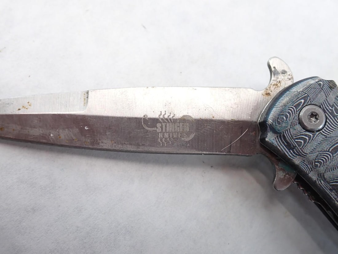 (12+/-) Folding Knives - 4