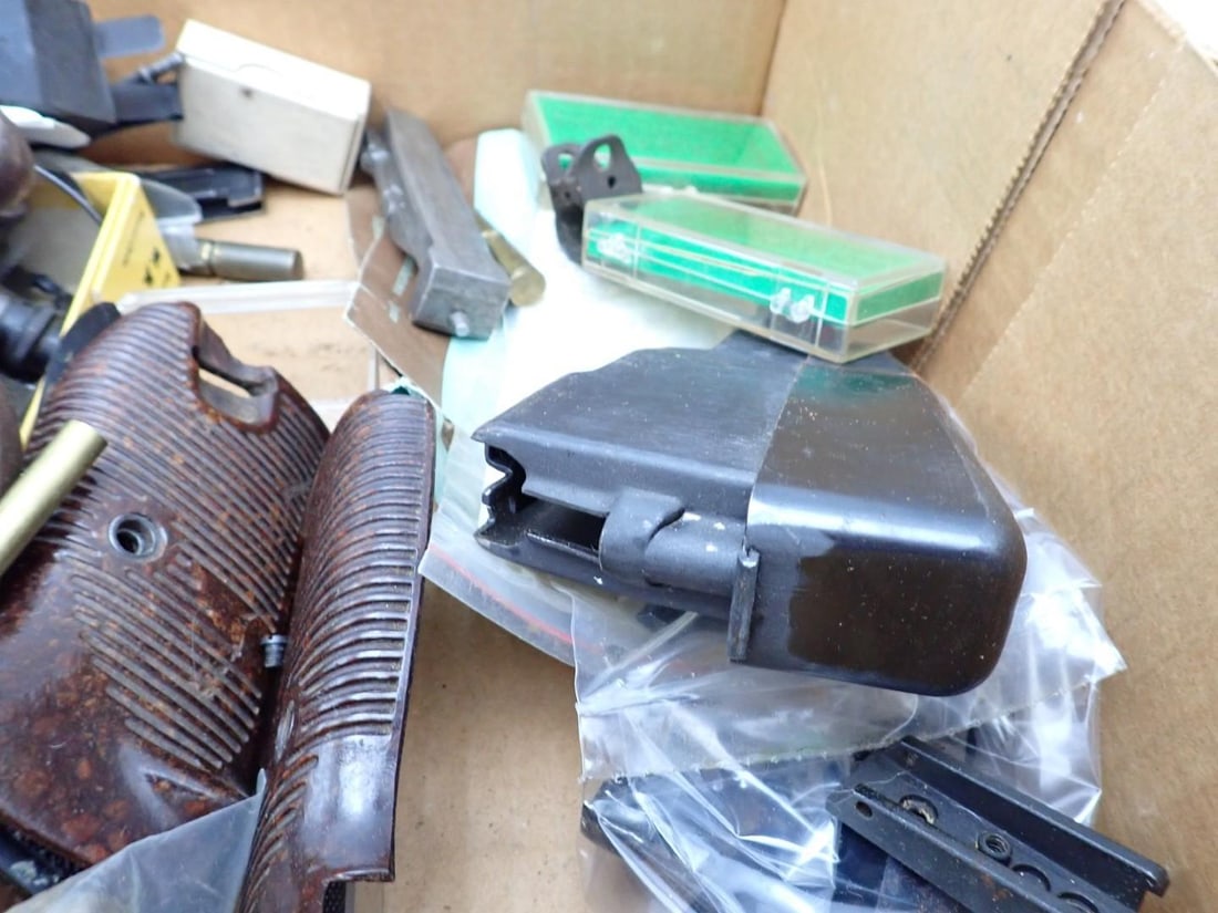 Gunsmiths Lot - 4