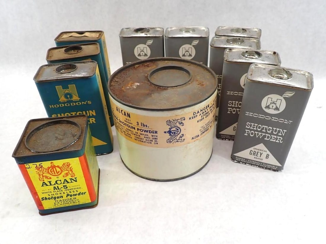 (137+/-) Box Asst. Gun Powder (1 of 7)